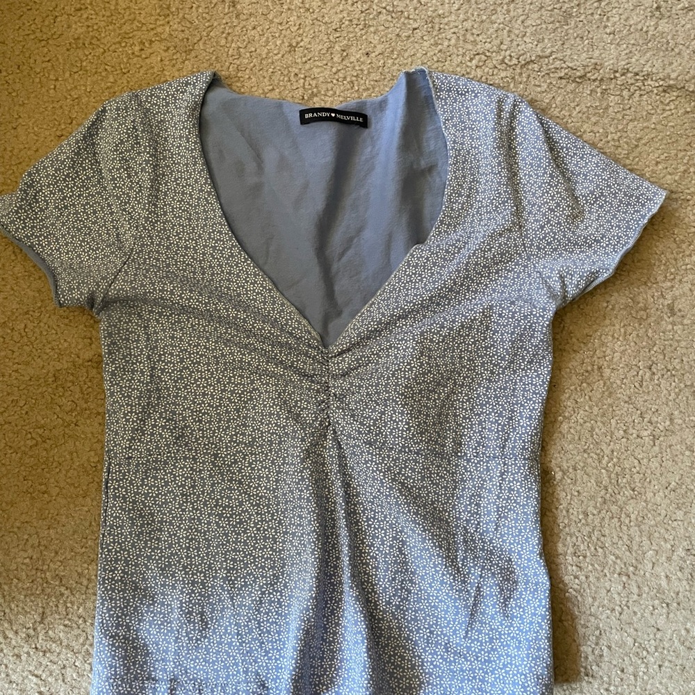 ❌ SOLD❌ brandy melville gina top